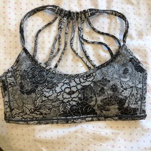 Lululemon lighten up bra